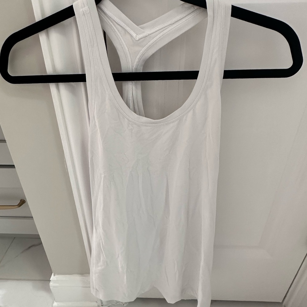 Lululemon tank